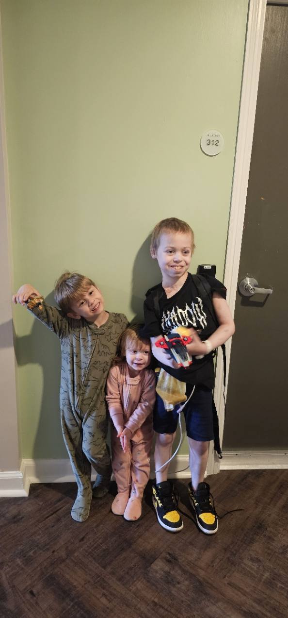 Aidenn Spores today with his siblings
